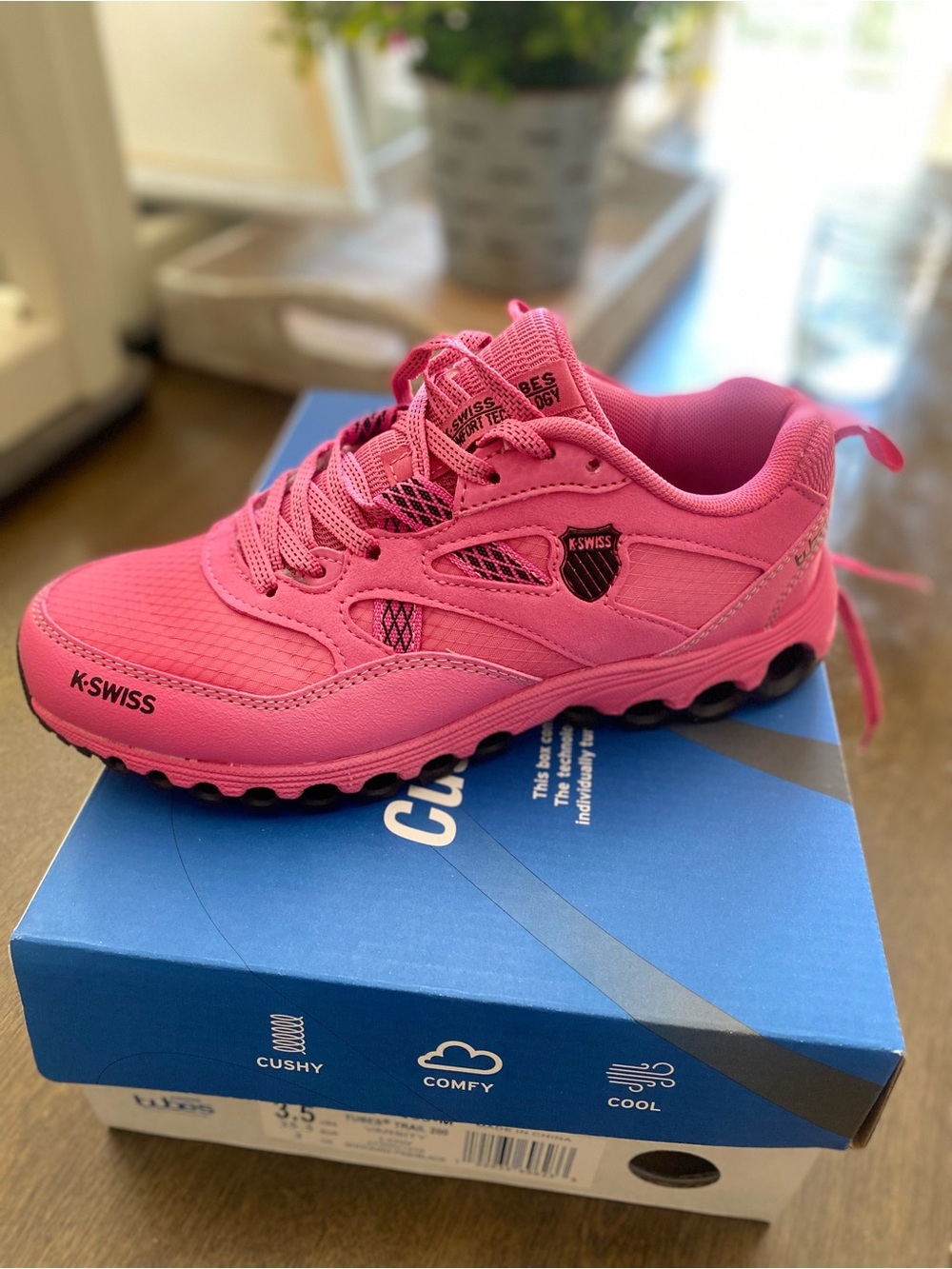K-Swiss Kids Hot Pink Lace-Up Sneakers
